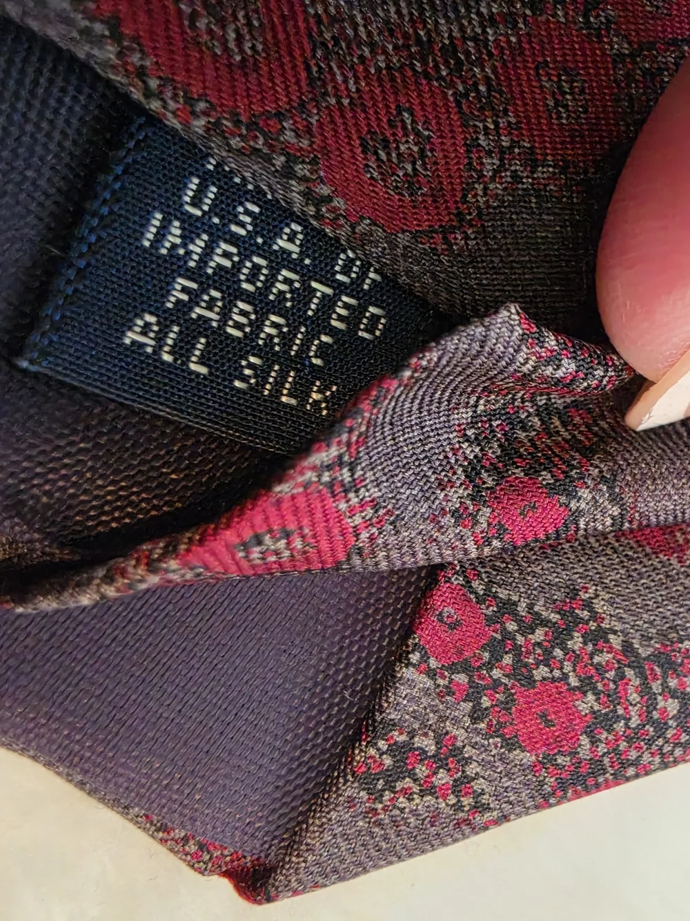 Vintage Men's Red and Gray Abstract Floral Pattern Tie